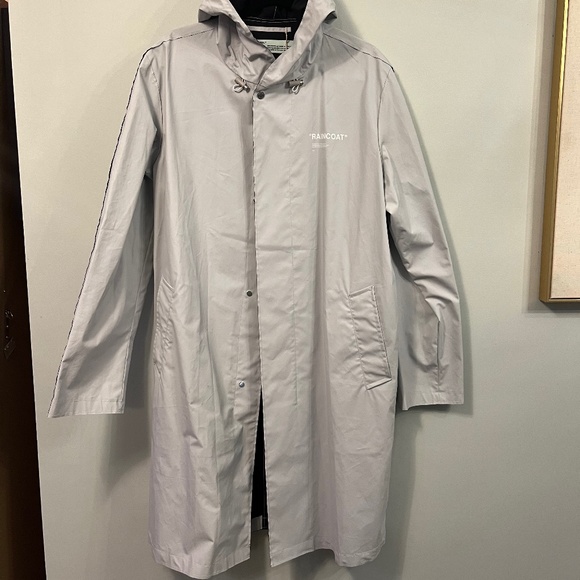 Off-White C/O Virgil Abloh Logo-print shell raincoat - Picture 3 of 10